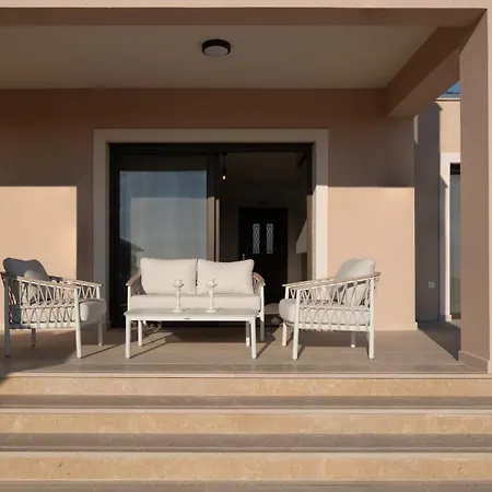 Alekos Houses-nereids Вилла Ликсури